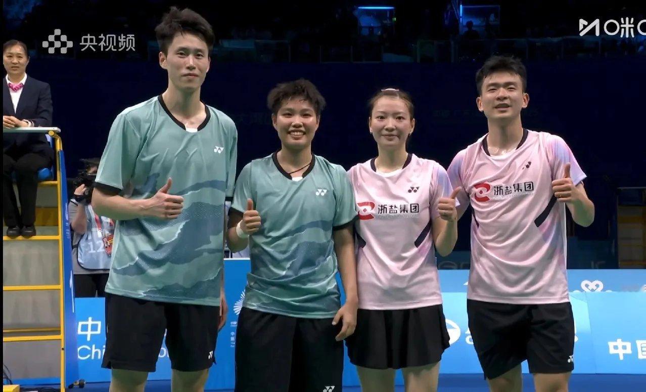 全运会羽毛球混双四分之一决赛，一场火花四溅的比赛最终以黄东萍的退赛而戛然而止，浙
