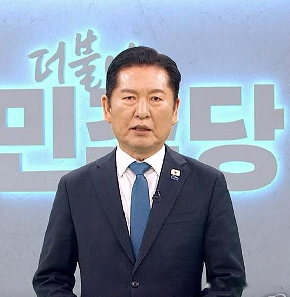 3月17日，韩国共同民主党党首郑清来发表地方选举政见广播演说，主张彻底清算内乱残