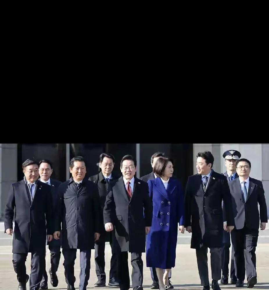 东北亚这两天冰火两重天，韩国日本的处境简直是天差地别！李在明的北京之行太值