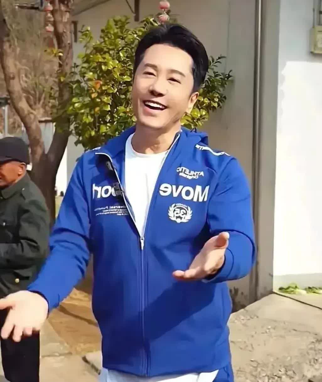 如果不加以说明，你能看得出这是现在的毛宁吗？发现毛宁变化蛮大的，如果不是用了高科