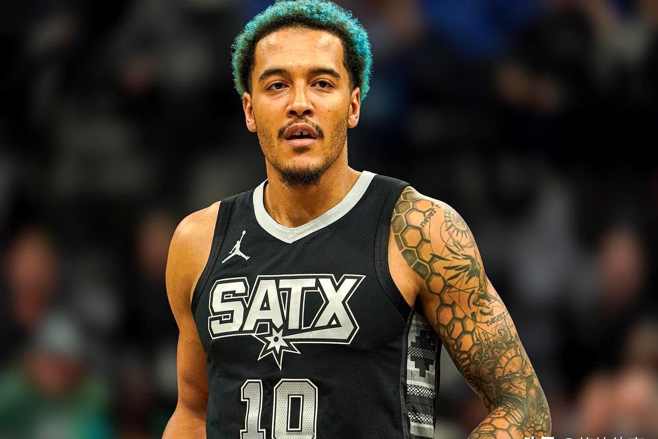 9号秀，DNP！13分钟→0分钟，马刺板凳尽头，他仰头数计时器。你记