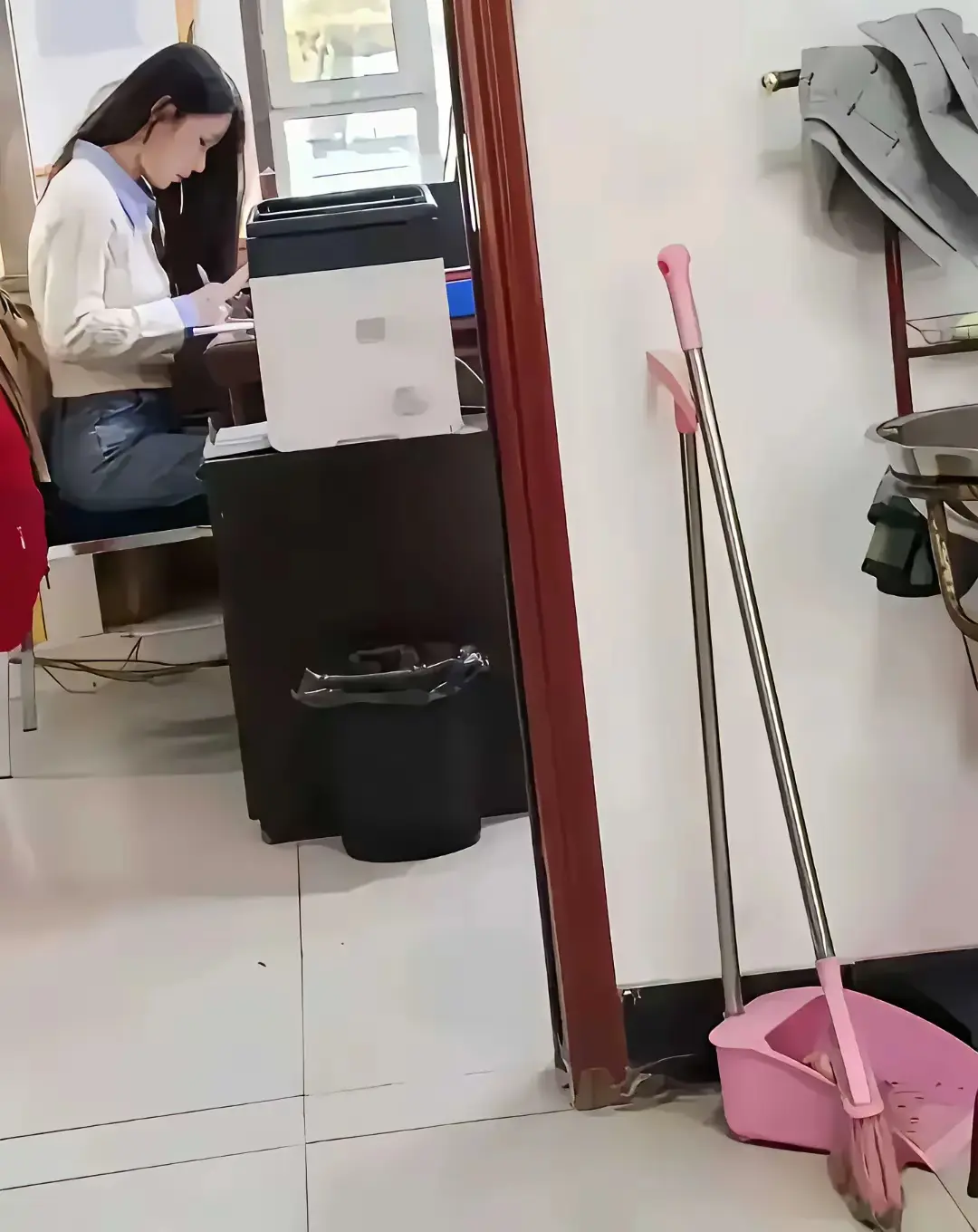 体制内的她，属于什么级别？