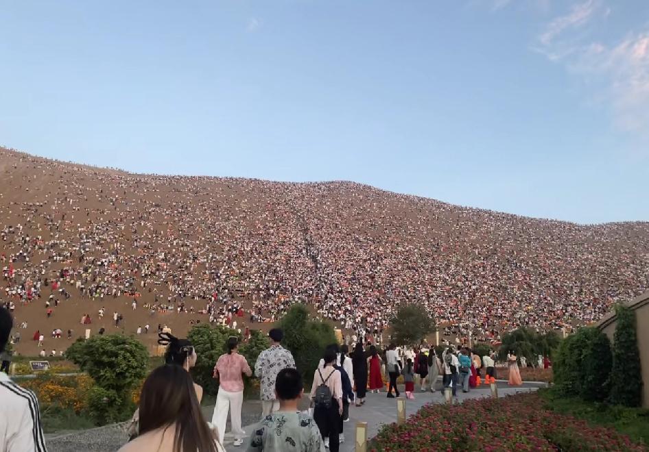 敦煌你火出圈了知道吗？2020年疫情的时候去的，没啥人体验感特别好，那两年去
