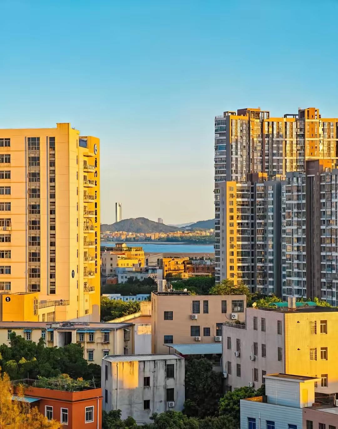 为什么大家都说要等到2026年在买房？因为2026年是一个人口结构的拐点，不是
