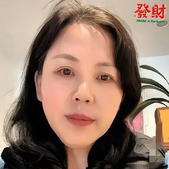 38岁长途卡车司机的温柔：满身疲惫归来，满心皆是妻儿我老公38岁，跑长途的