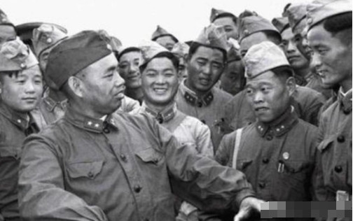 对越自卫反击战中，许世友命令边贵祥放了越南俘虏，谁曾想他却怒吼道：“罢官，坐牢，