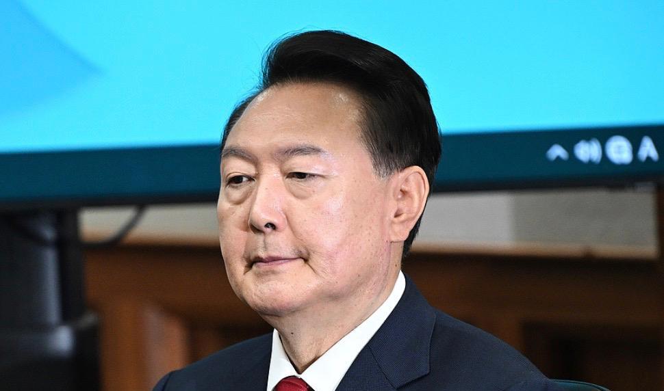 【尹锡悦的魔咒来了：韩国特检申请“逮捕令”】李在明上台后，外界就有一种预估：尹