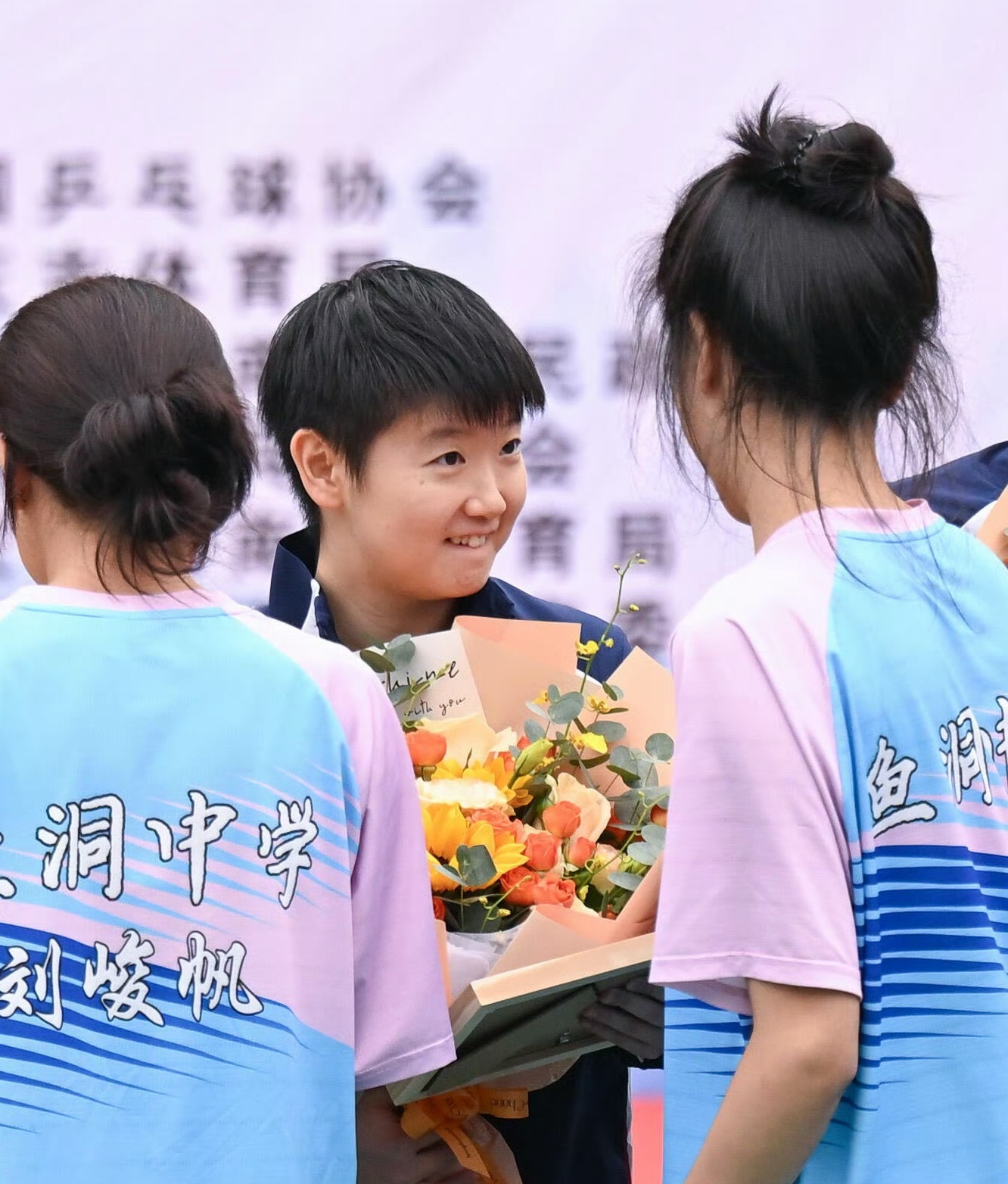 抱着我女睡觉了💤