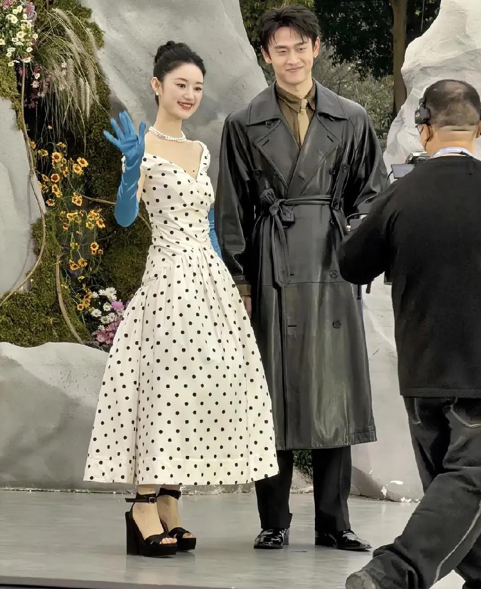 假戏成真吧。我相信，爱情是演不出来的，眼神骗不了人，王天辰心里对郭晓婷肯定有好