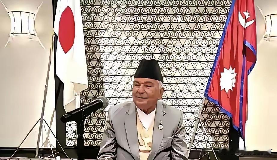 尼泊尔总统这次访日，算是把“弱国无外交”这几个字演绎得淋漓尽致。​尼泊尔总统访