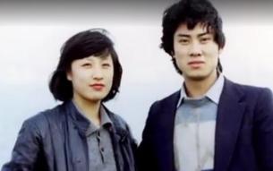 1987年，歌手江涛没成名前爱上了富家小姐万小牧，万小牧不顾父母反对与他裸婚，婚