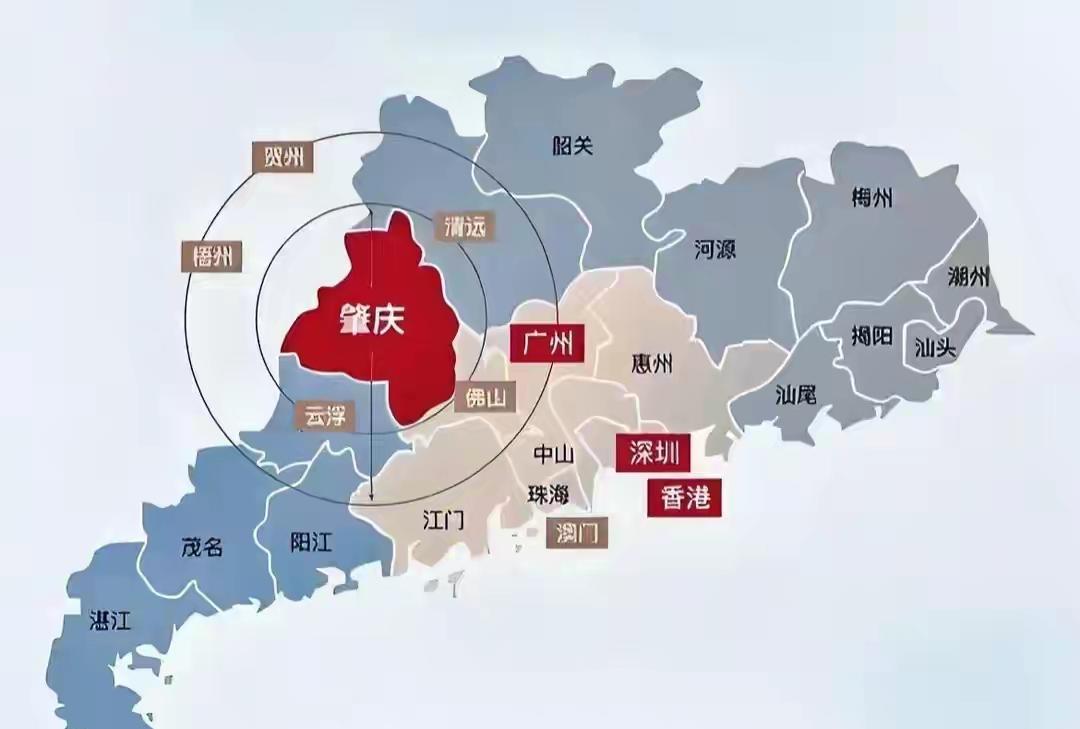 肇庆划归珠三角，很多人想不通，毕竟他离珠三角核心区那么远！特别是他的的左邻（云
