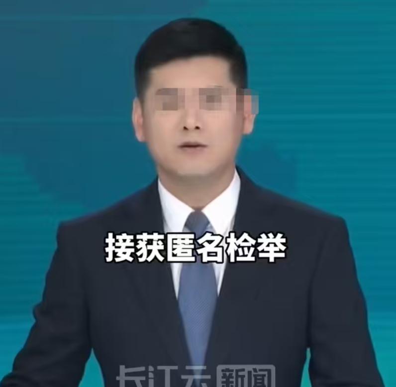 4个男子约了身材性感的女子到酒店相见，进房间后先后发生了关系。服务前没付钱，男子