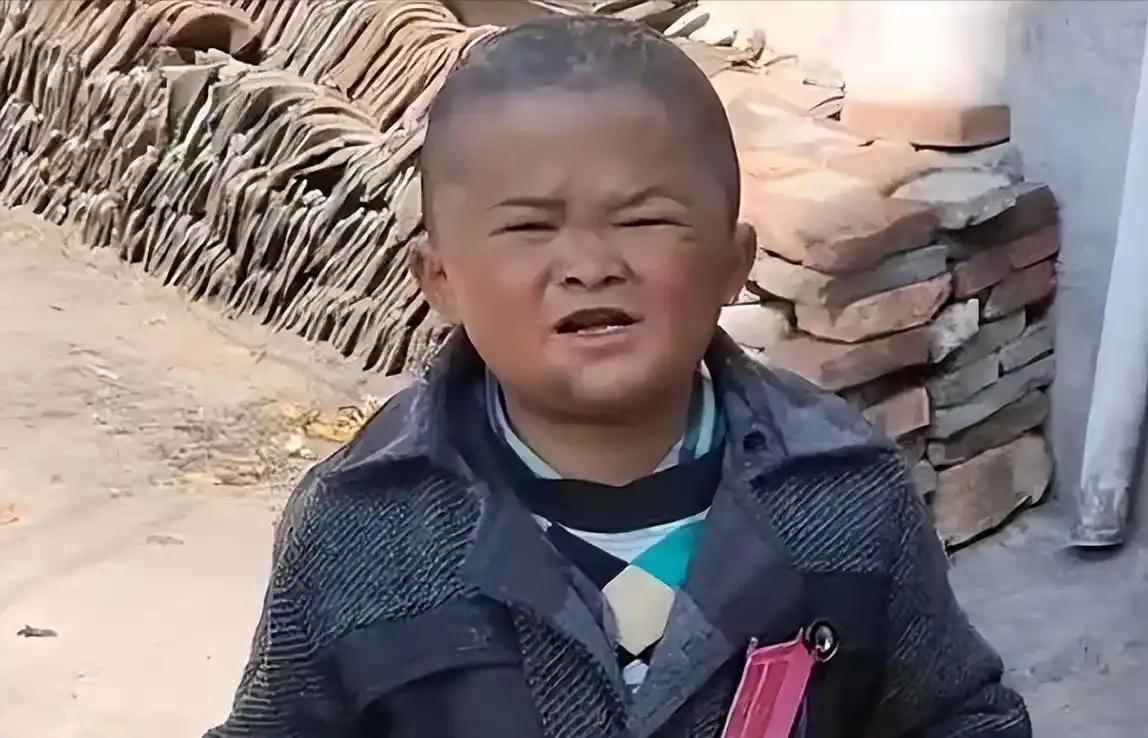 范小勤回到江西永丰县严辉村的这几年，村里人发现他身上发生了些微妙的变化。曾经