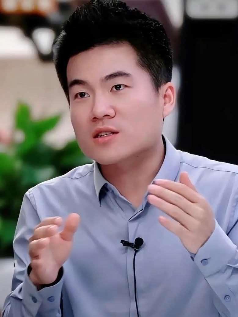 终于知道为什么有钱人越花钱越有钱了，因为钱是他们的工具，不是你看董宇辉，明明