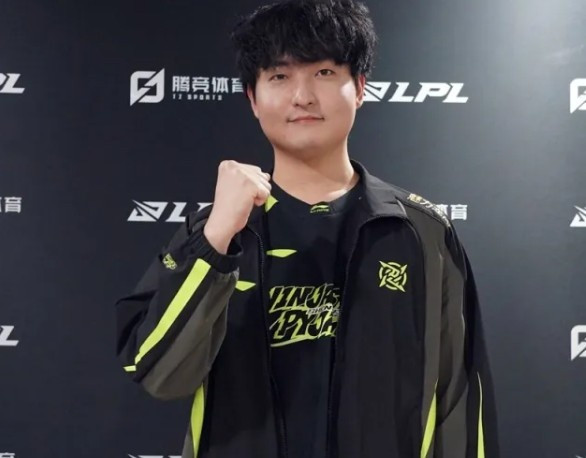 HOYA: 选择来LPL真是选对了, 已找不到能与Siwoo抗衡的选手