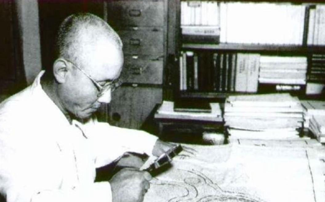 1954年，长江特大洪水是新中国成立后遭遇的第一次全国性自然灾难考验，时任中央人