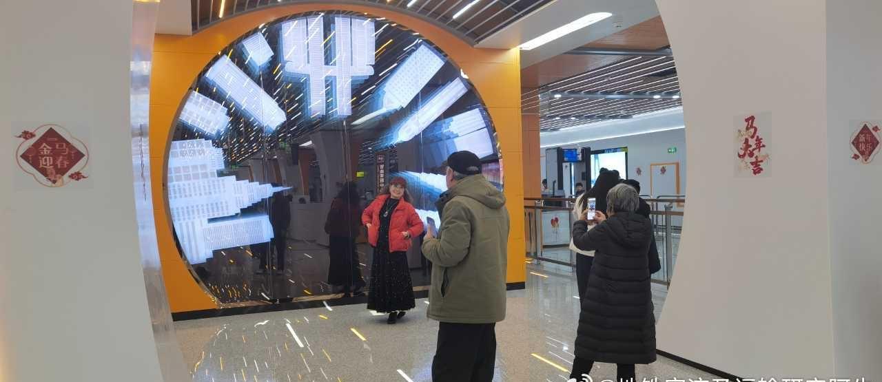 2026-02-10，周二，腊月二十三，19：50，重庆轨道交通4号线今日新开通