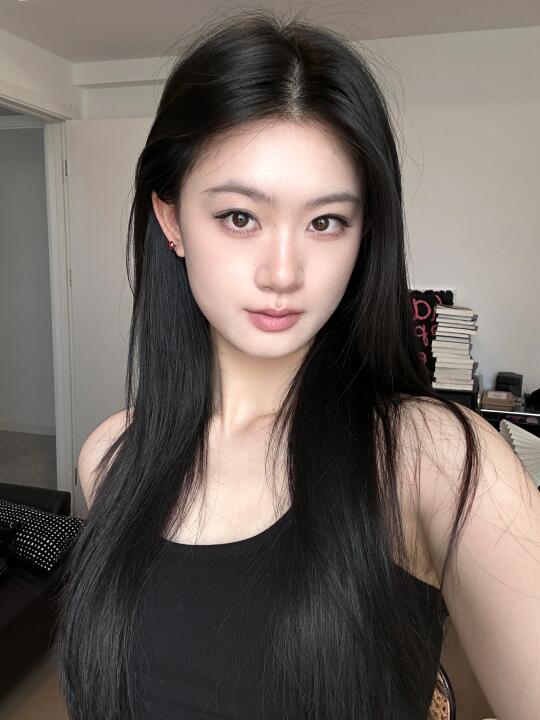 方圆脸的第二张脸是头发