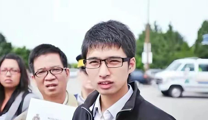 母亲离奇失踪，儿子报警背后藏惊天秘密谁能想到，一个留学生