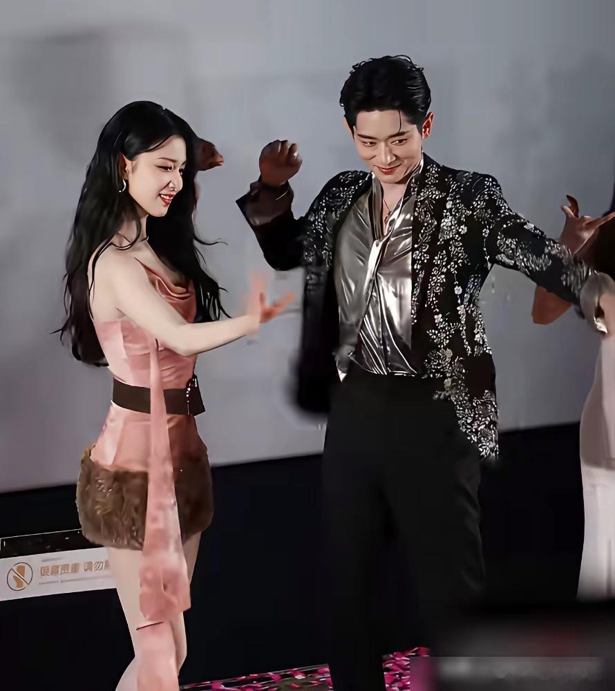 终于有人把王楚然妖妃这事给说透了，她要是演妲己，这圈里还有别人什么事吗？都说温