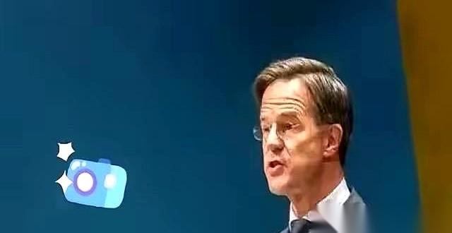 太狠了。傍晚七点，几千人正坐在工位上忙活，突然之间，所有人的电脑账号，全废了。