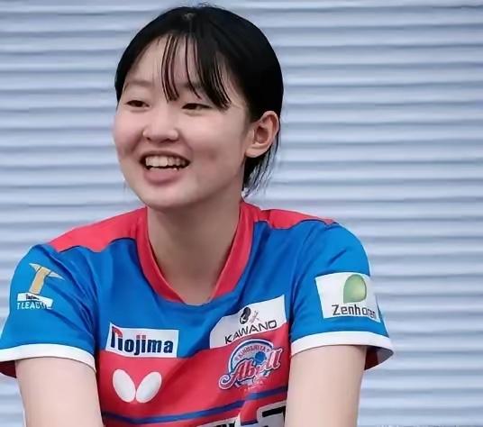 张本美和谈到最佩服的国乒选手只有以下两人：1，孙颖莎2，王曼昱张本美
