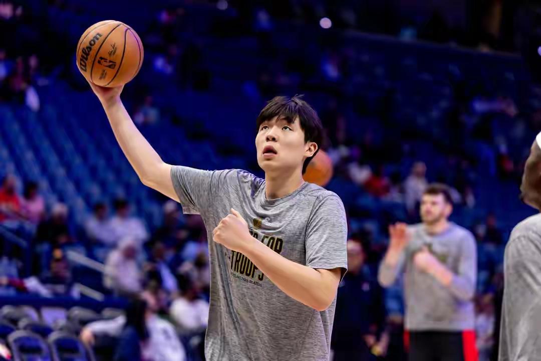 杨瀚森，首轮16位，NBA总出场时间296.4分钟，得80分，出场时间排名倒数第