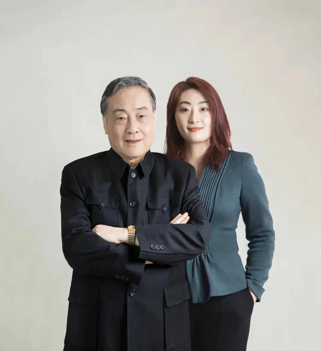 从取名上看，宗庆后就没想着让宗馥莉继承家业。豪门二代的姓名，往往承载着家族最浓