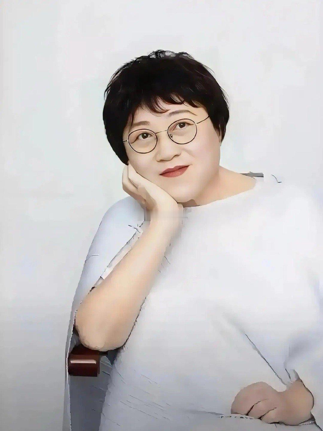 很现实的一段话：“有人说，关了灯，女人都一样。说实话，真的不一样。脸蛋再好，不如