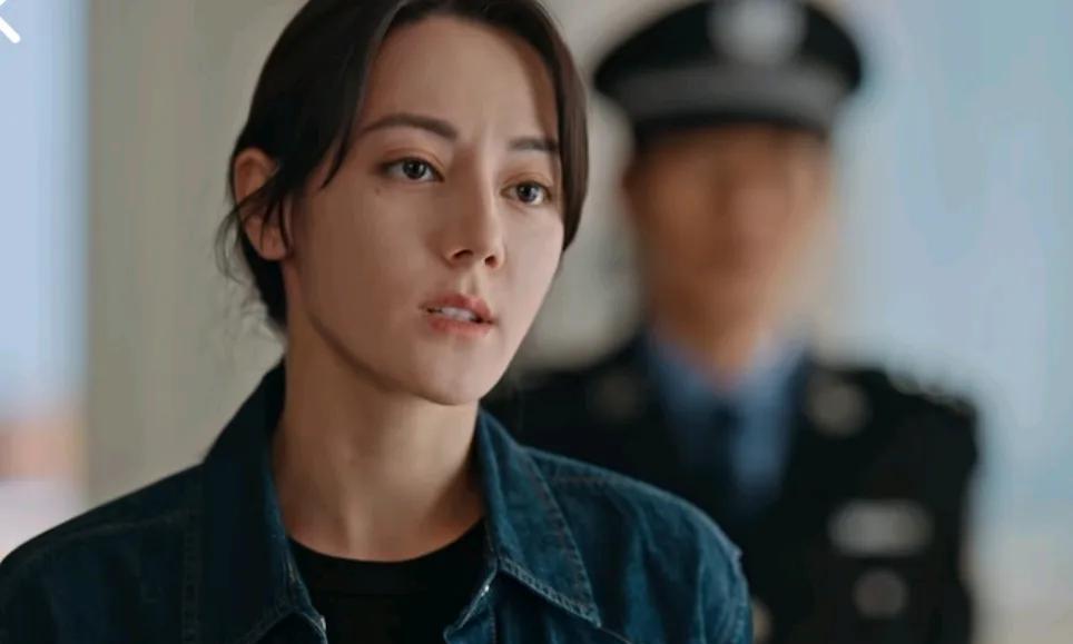 《利剑·玫瑰》第15-16集预告，老黄狗终于落网了，就差瘸子了，邓妍快要找到然然