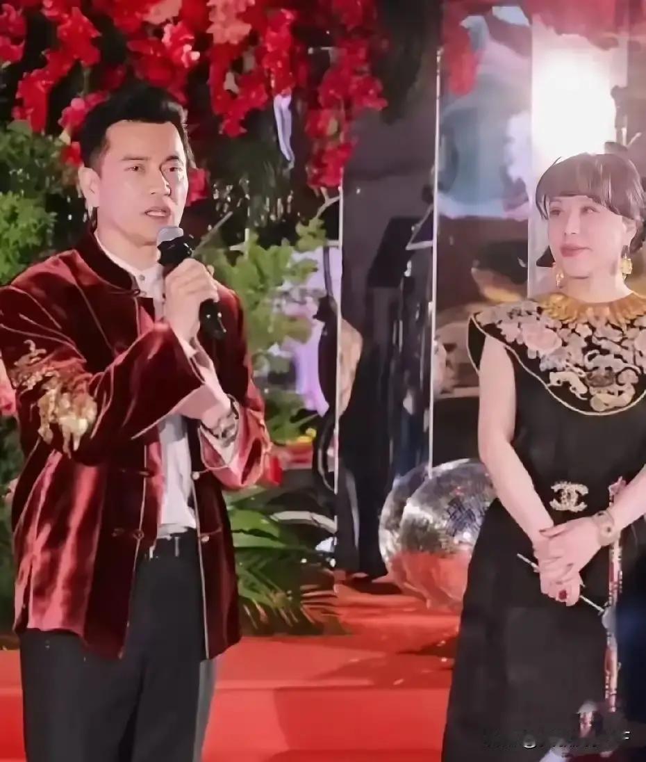 吕良伟67岁像40岁，真相不是保养好，而是全家“开了挂”。剑桥大学去年刚破