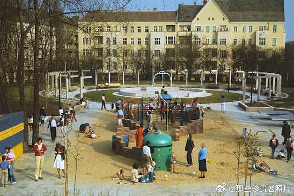 八十年代末的东柏林