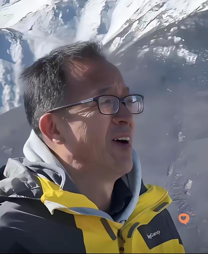 罗永浩当年骂俞敏洪“铁公鸡”，现在看哪是吐槽，简直是精准预言！新东方32周年庆