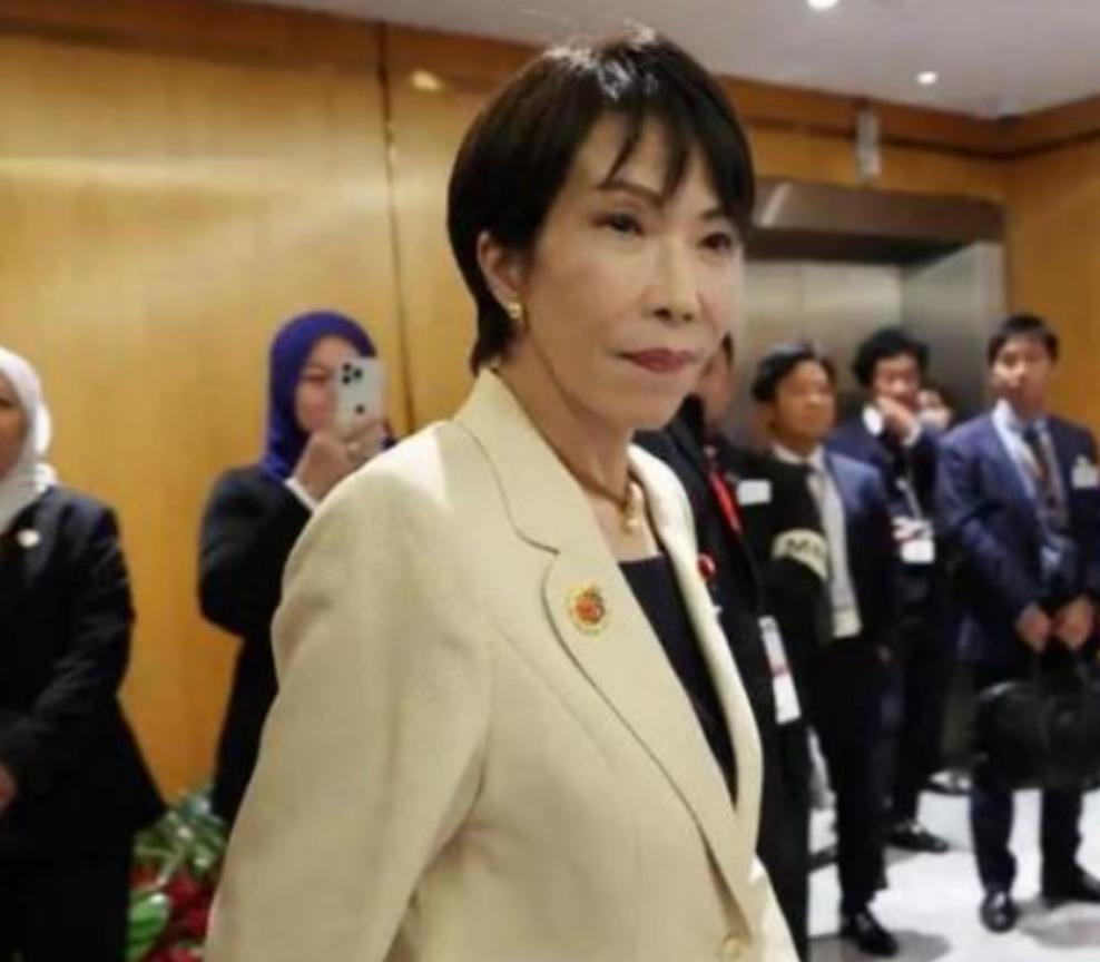 现在日本不怕我们的稀土制裁，也不怕俄罗斯出手干预，甚至中日开战也在他预料之中，但