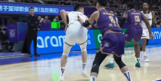 付豪开局四分钟就拿11分，朱松玮根本根本防不住，只是他今天最高那几分呢？付豪