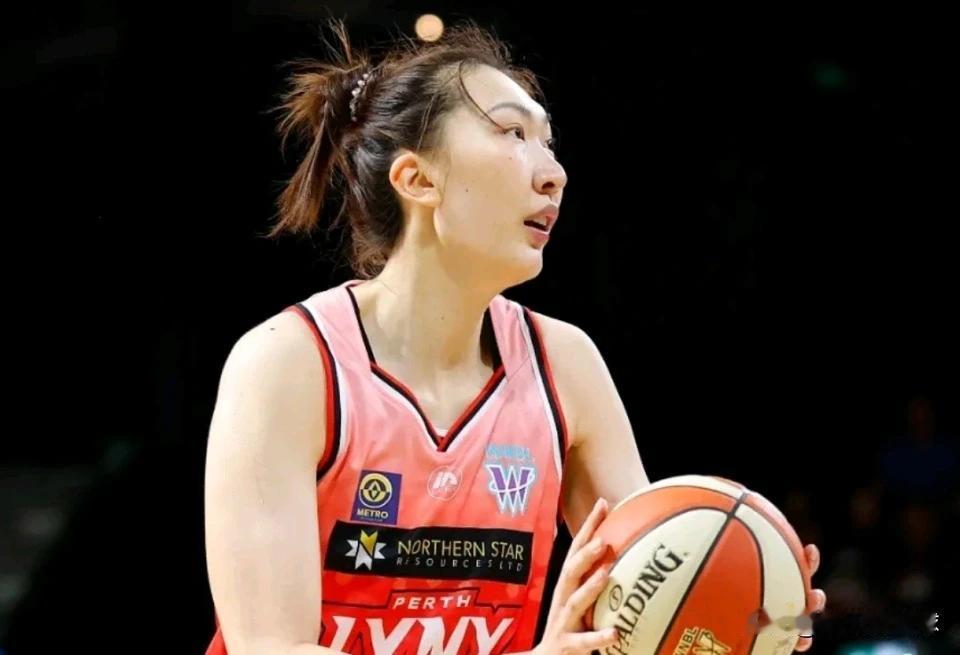 持续高光！北京时间2月17日大年初一，正在澳大利亚女篮联赛WNBL联赛随队征战季