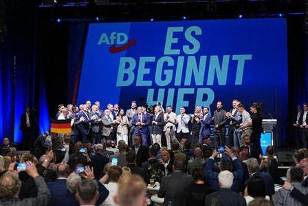纳粹、东德、北溪：德国选择党是如何炼成的？！德国选择党不是凭空冒出来的，纳粹、东