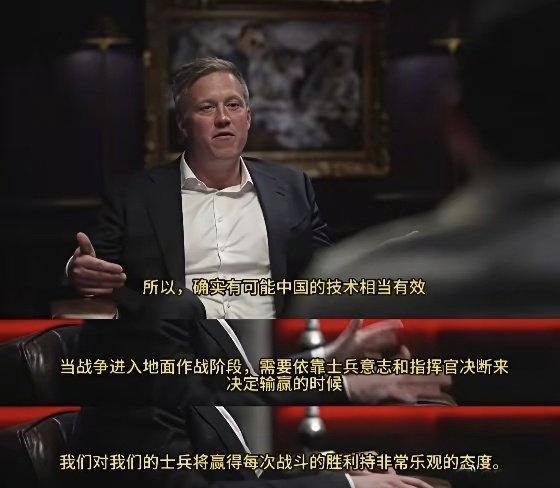 鹰酱：熊猫有技术先进的装备，我们有钢铁般的意志！[吃瓜][吃瓜]他们这是