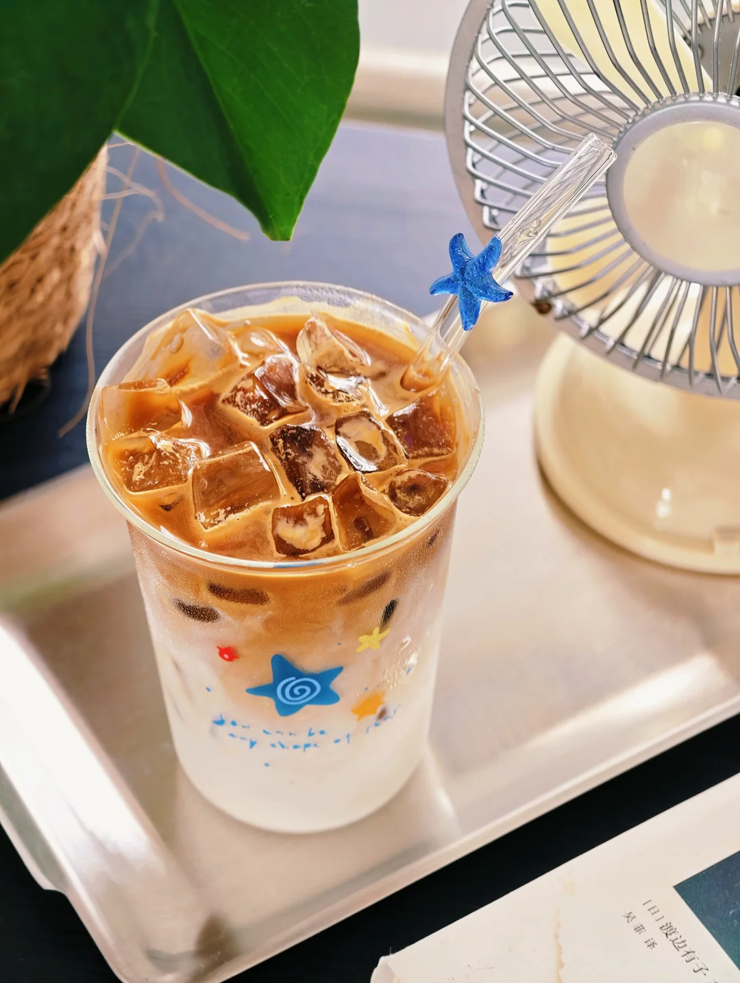 夏天的快乐，全藏在这杯冰咖里。
