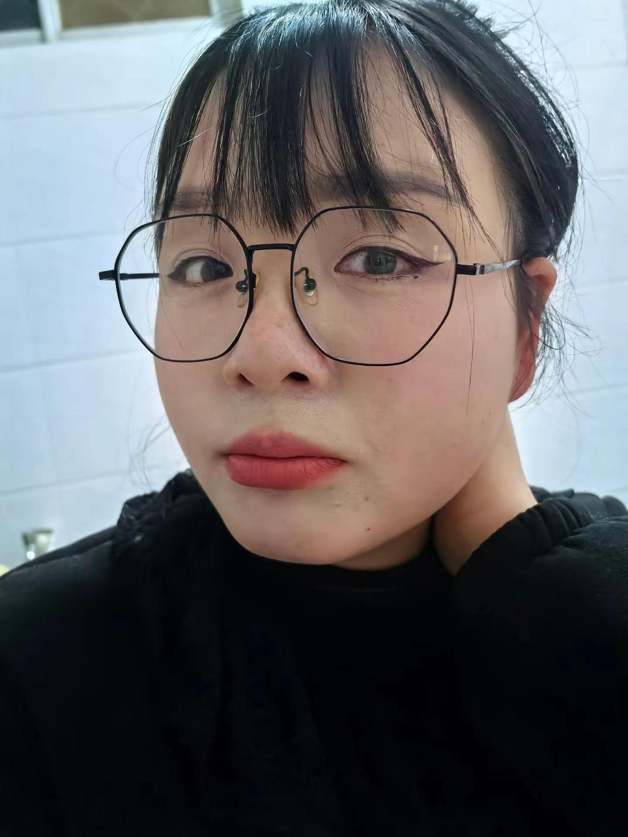 ，人的一生有许多回忆转眼已是半生，曾经以为30多岁很遥远却发现23岁是很久