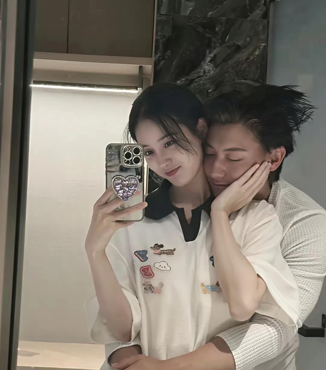 黄子韬对徐艺洋就是传说中的生理性喜欢吧？这这贴的太热恋中了都老夫老妻的了还
