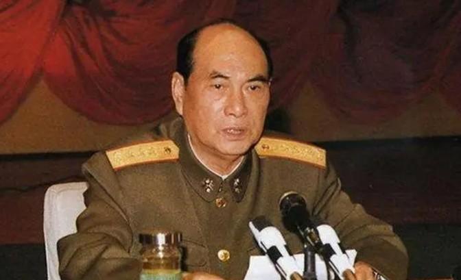 1979年，越南女兵混入我军队伍，并使用了很多阴险手段。为了识别这些女兵，有人提