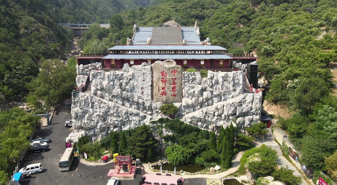 让游客“留下来”的, 不只是泰山