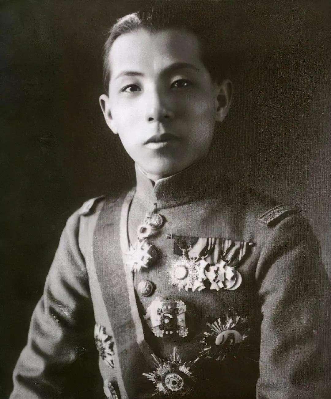 张学良得知杨虎城一家遇害细节，为何不相信是老蒋所为？西安事变后，杨虎城主张杀