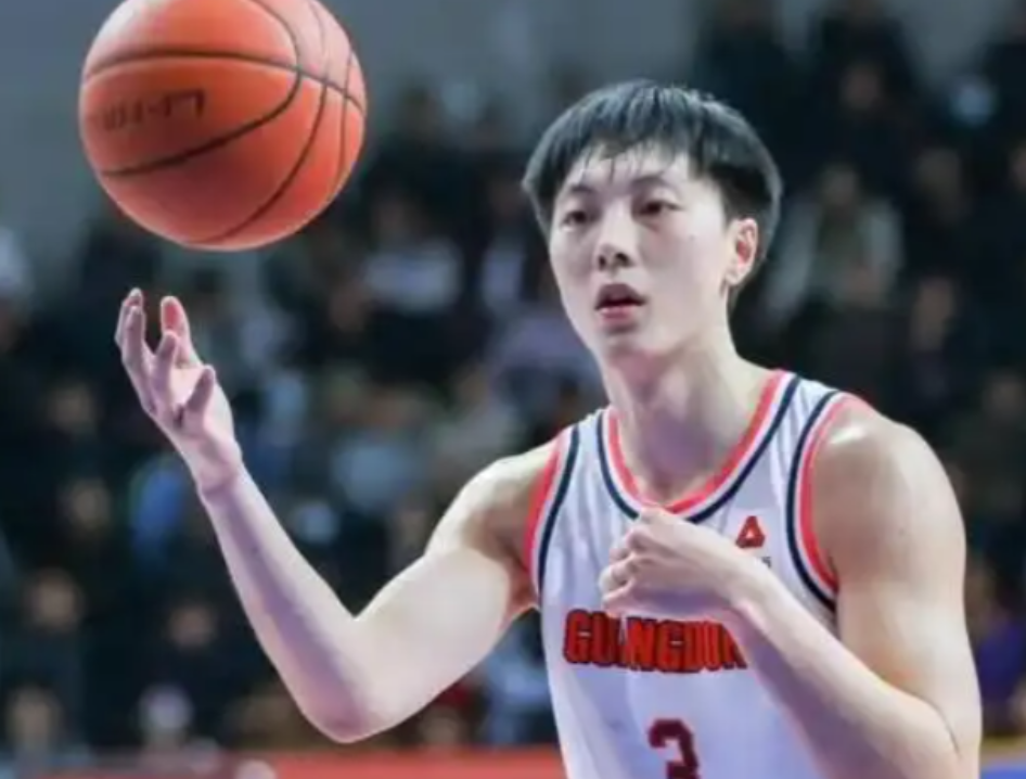 广东队输了，但CBA其他19支球队，这回恐怕要睡不着了。主要信源：（齐鲁网——《CBA季前赛：班顿首