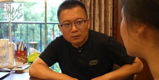 中考成绩为692.5分，反而放弃了重点高中的机会，转而就读中本贯通。这样的选择摆