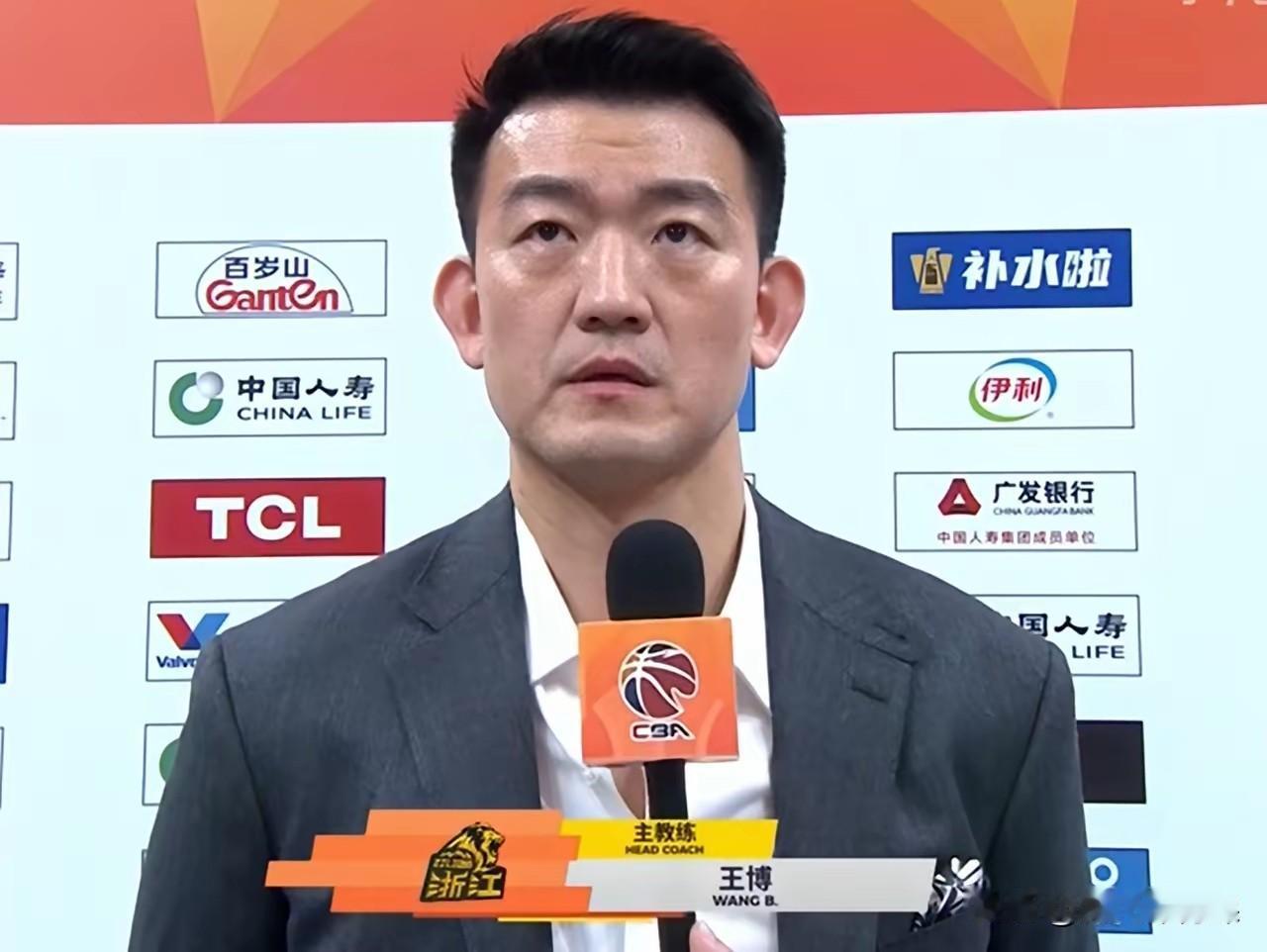 广厦主场77:110惨败上海，赛后王博语气带有点不服气！首先球队输球我来承担
