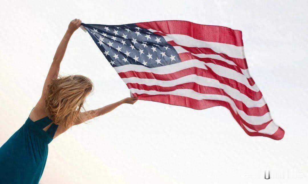 苏联解体30年后，美国工人为何越来越活不起？现在美国普通人过个日子，跟走钢丝