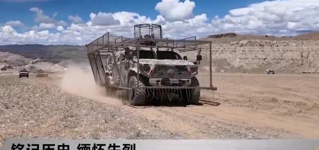 中国猛士车秒变'钢铁刺猬'！俄乌战场血泪教训催生解放军逆天黑科技